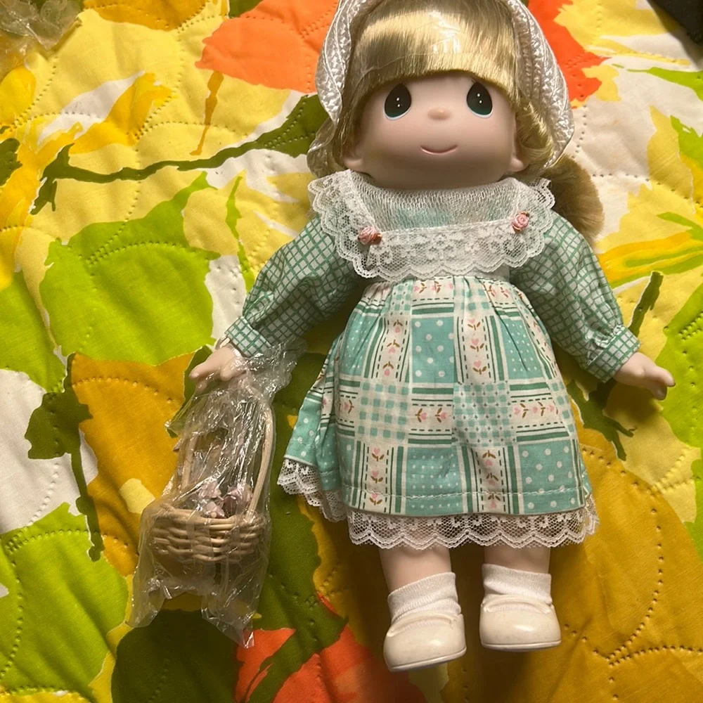 Precious Moments Amie 1998 New Vintage doll - Picture 1 of 9